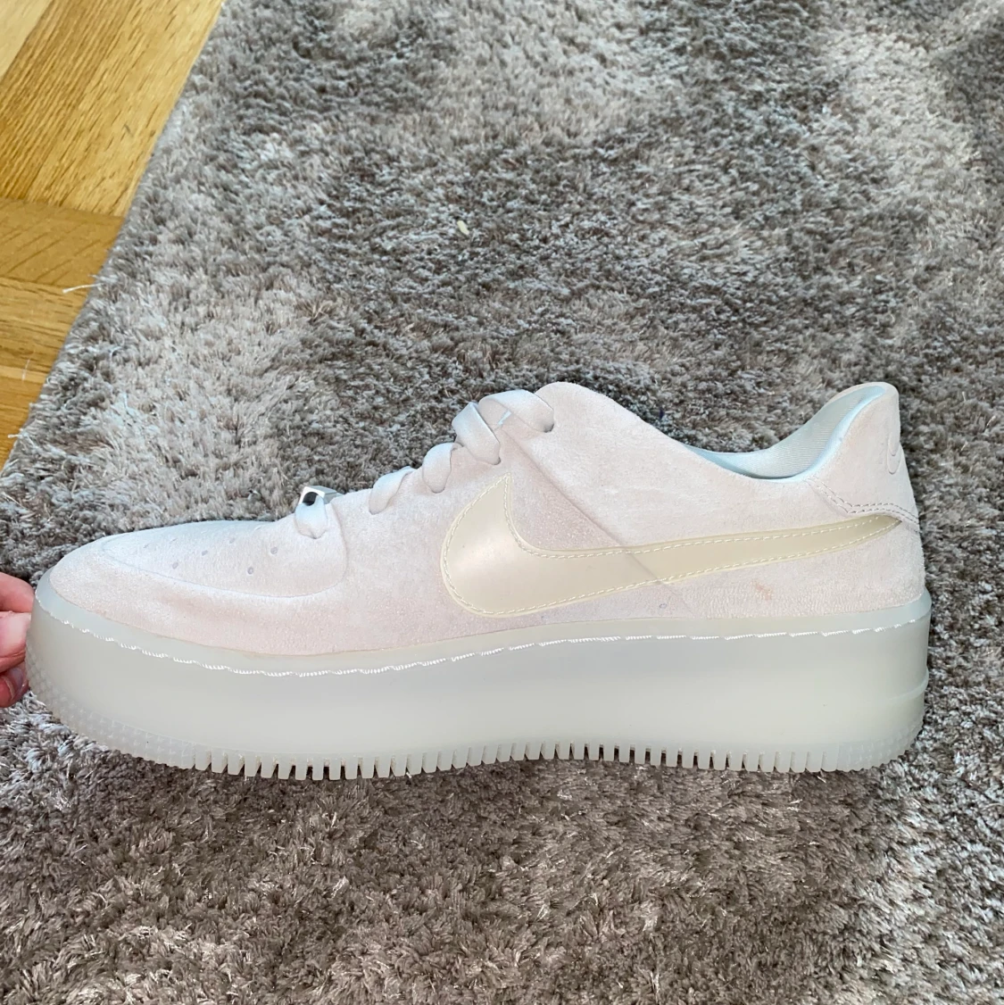 Rosa Nike Air Force 1 Sage Low, strl 40,5 - 91