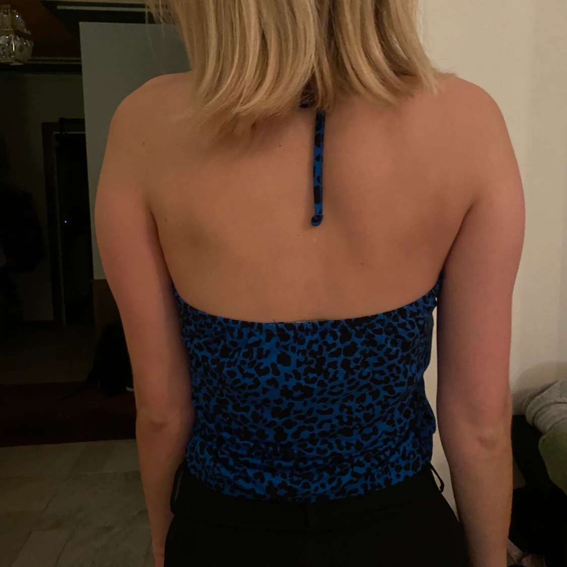 Linne med bar rygg - 90