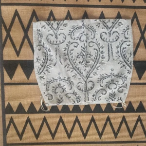 Zara skirt size: small (eu 26) - Hi! Selling my skirt. Have worn it only a couple of times.