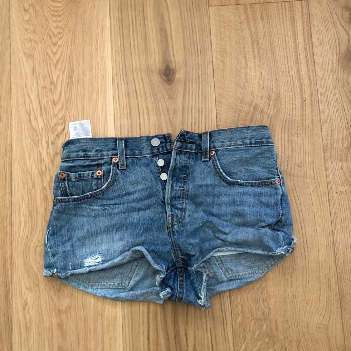 Levis shorts  - 90