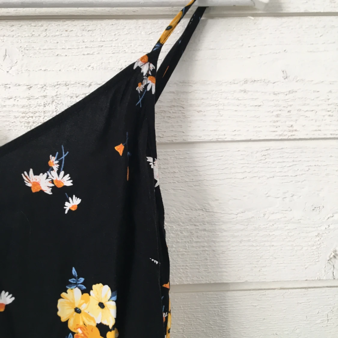 Blommig playsuit i storlek 38  - 91