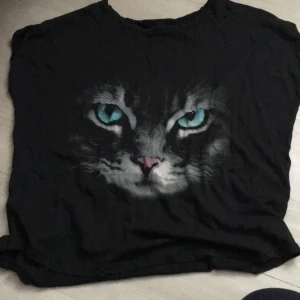 Tröja - Söt liten tröja med katt på