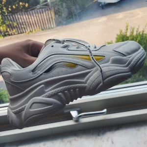 Sneakers  - Helt oanvända sneakers ifrån Booho, storlek 38. Säljer för 100 kr + 44 kr frakt 🤍
