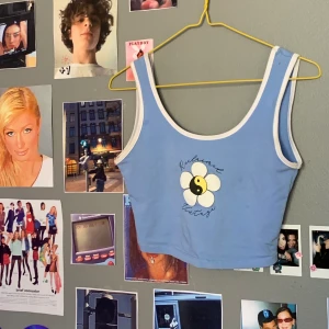 Asos topp  - Jättegullig topp från asos i storlek XS men funkar som en S ✨