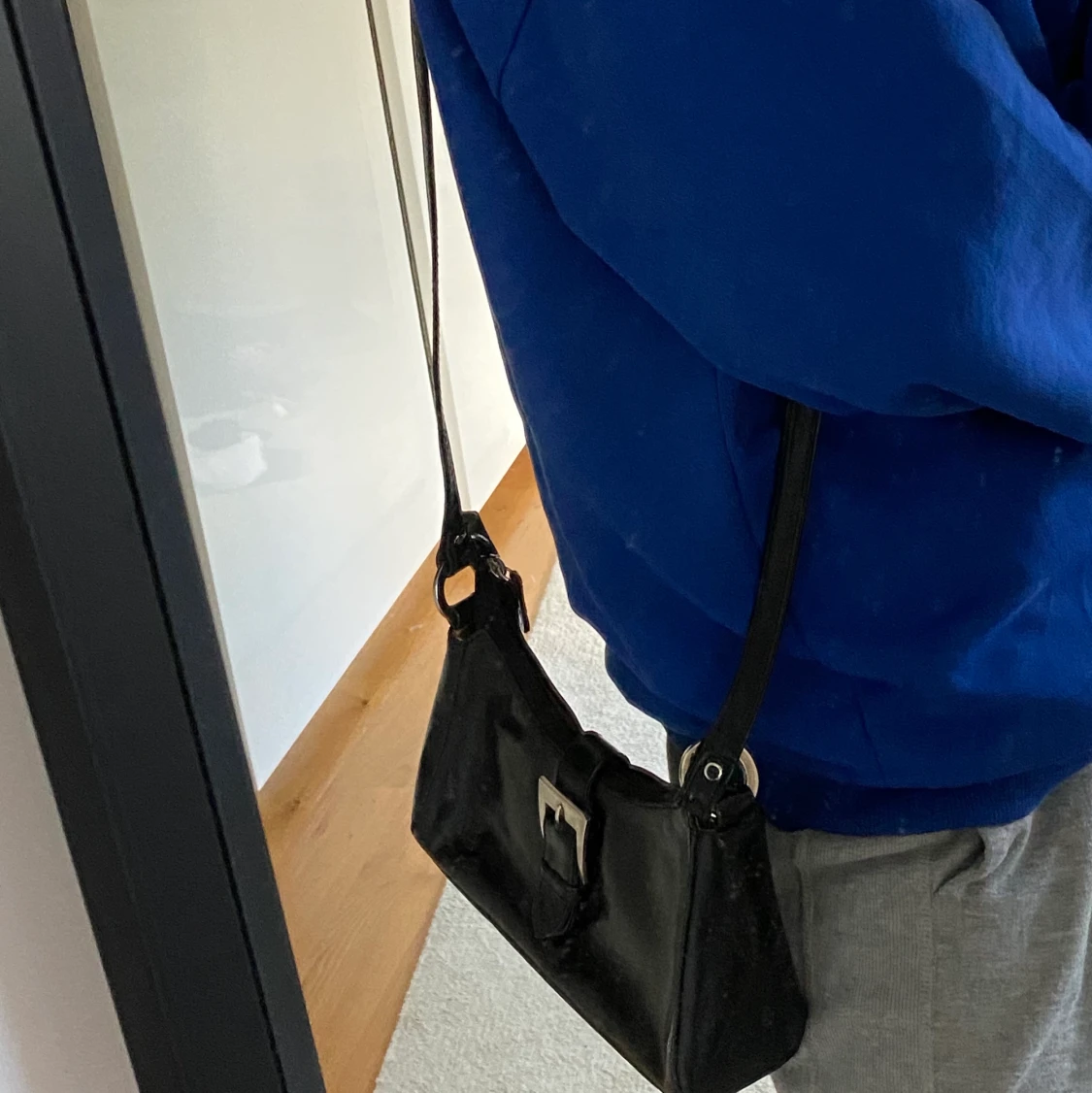 Svart trendig väska  - 90