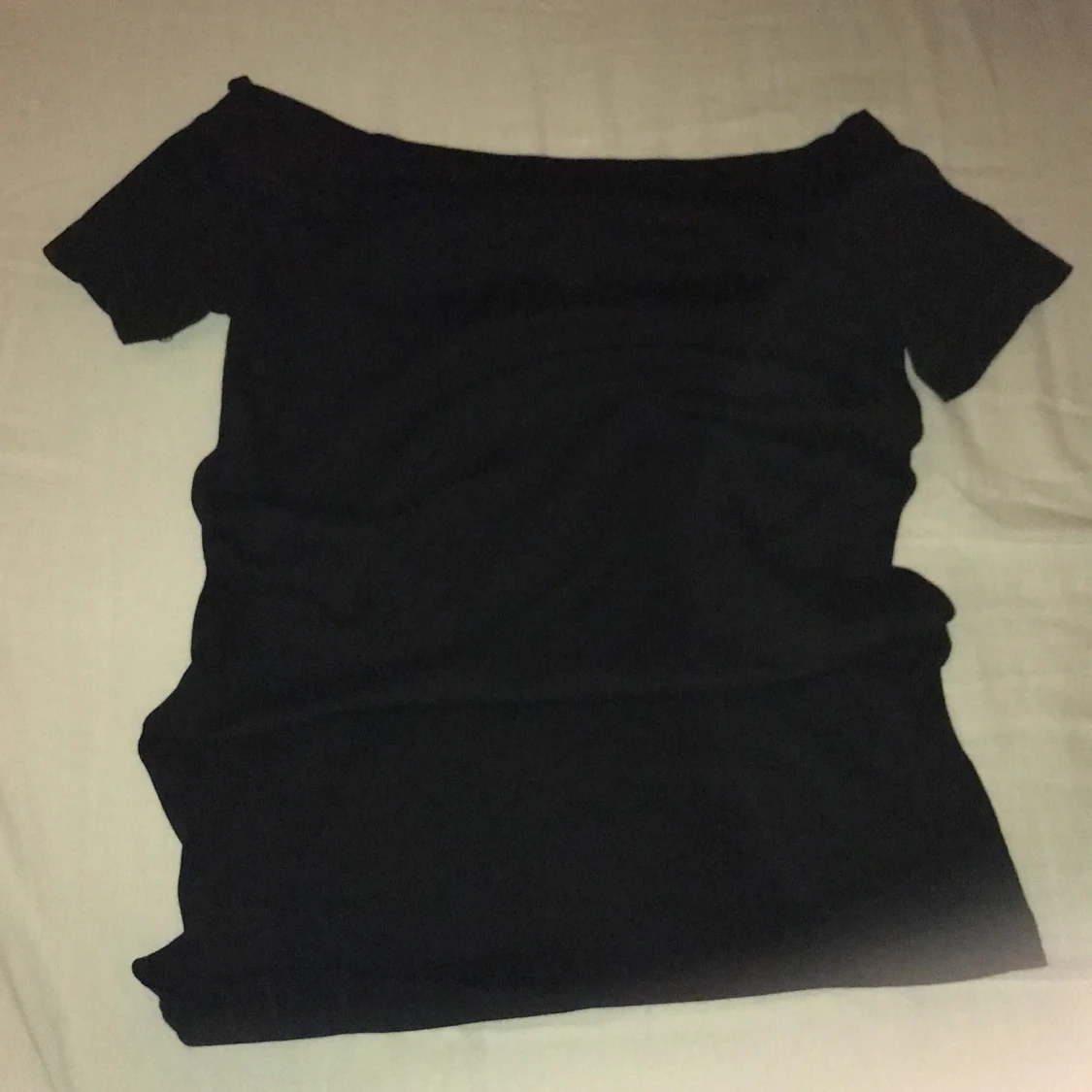 Svart Oufshoulder tröja från H&M storlek S - 91