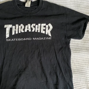 Thrasher t-shirt - Svart trasher t-shirt. Skulle säga 7/10 skick