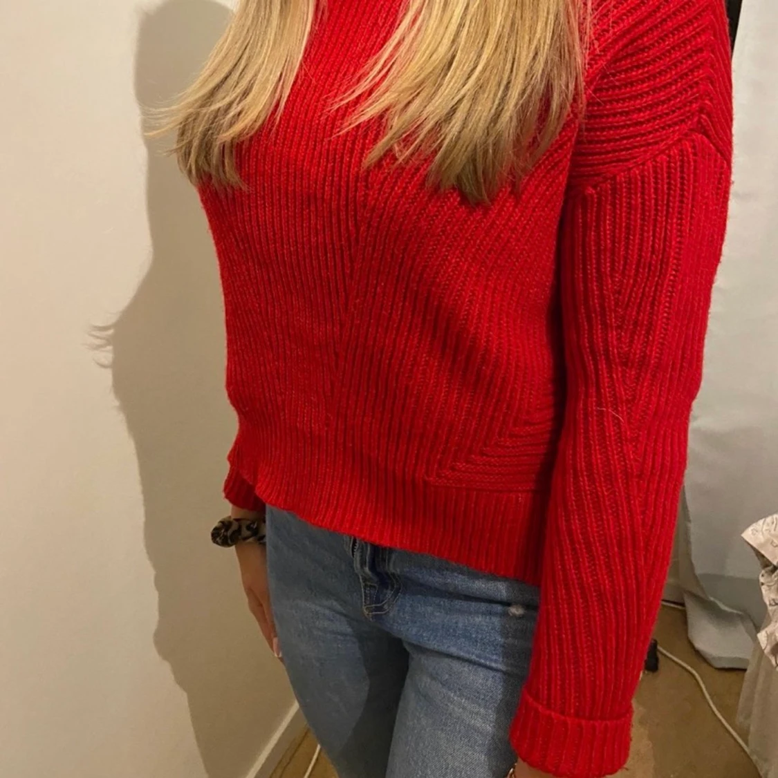 Röd stickad tröja - 90