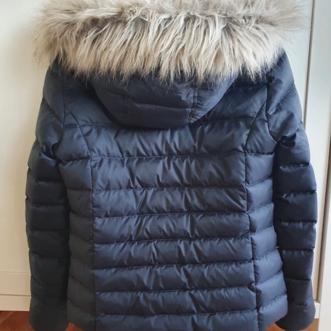 Blå dunjacka från Tommy Hilfiger - 91