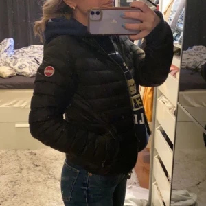 Colmar jacka - Intressekoll på min vår/höst colmar jacka!! Nt pris 1999kr BUD börjar vid 700kr (köpare står för frakt)