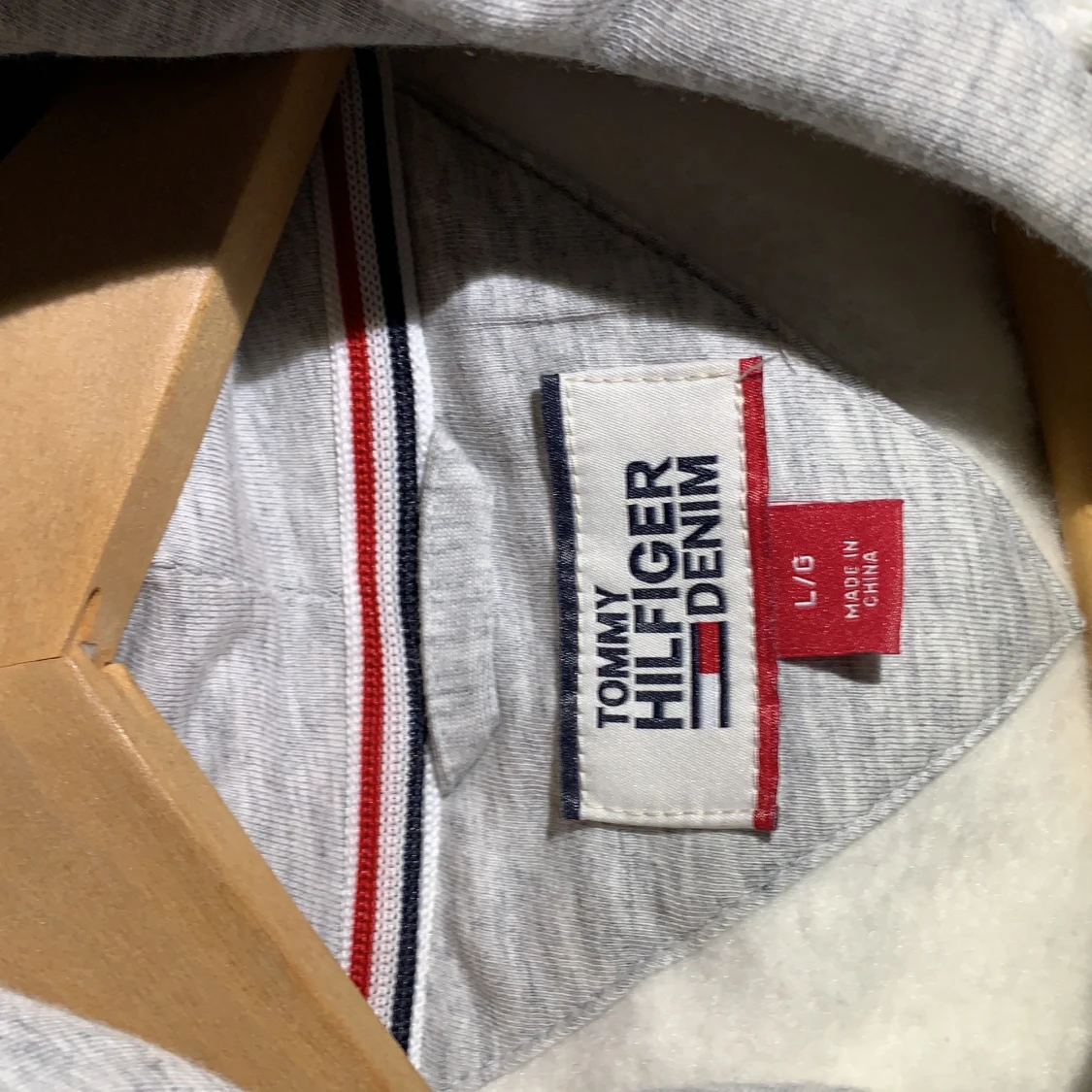 Tommy hilfiger  - 91