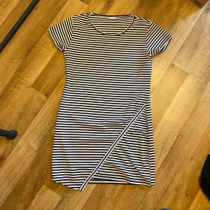 Klänning - Klänning som använts fåtal gånger, strl xl