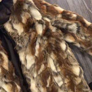 Super mjuk och snyggt faux fur från Kappahl 