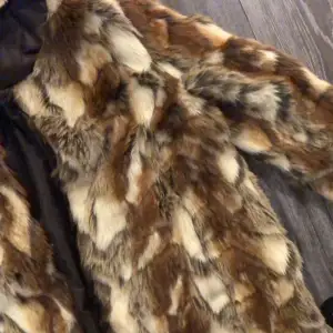 Super mjuk och snyggt faux fur från Kappahl 