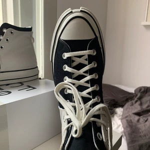 Converse x Fengchen wang US 9  - Totally new. Size miss. Resell it 