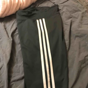  - adidas tränings tights 