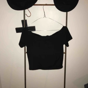  - Ribbad Top från river Island 