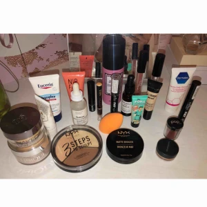  - Tycker du om att fylla på i sminksamlingen? Här har du det ultimata kitet med smink samt hud-och hårvård. Urban decay puder, en helt oanvänd real techniques sponge och massa annat gott till ett värde av över 3000kr. Säljer för 400kr inkl frakt. 