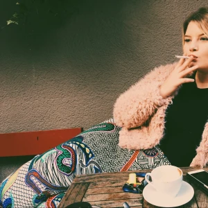  - Supersnygg mönstrad omlottkjol från Lindex. Storlek XL. Använd 3 ggr. Good fit for us thick babes 💖👏🎉