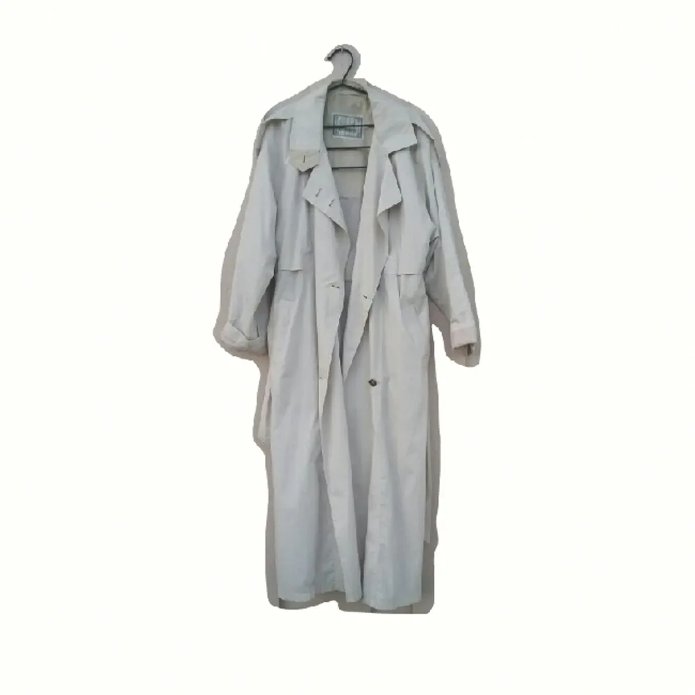 Vintage trench coat, snygg, luftig och rymlig. Begagnat skick, slitage (detaljbilder mot begäran). . Jackor.
