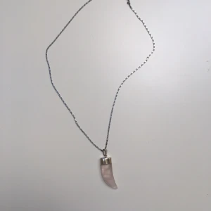  - Halsband rosenkvarts inköpt i USA 