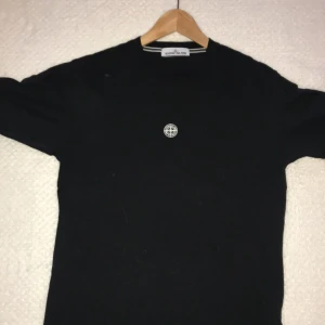  - Stone island tröja använt en gång