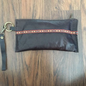  - Plånbok / mindre väska