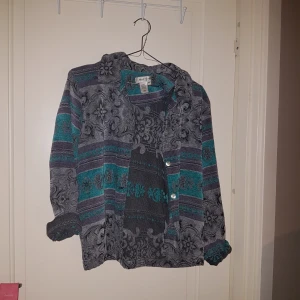  - Fett cool jacka. Fick det från en vän men jag använder aldrig den