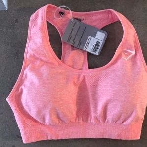 - Slutsåld Top från Gymshark. Lappen kvar 