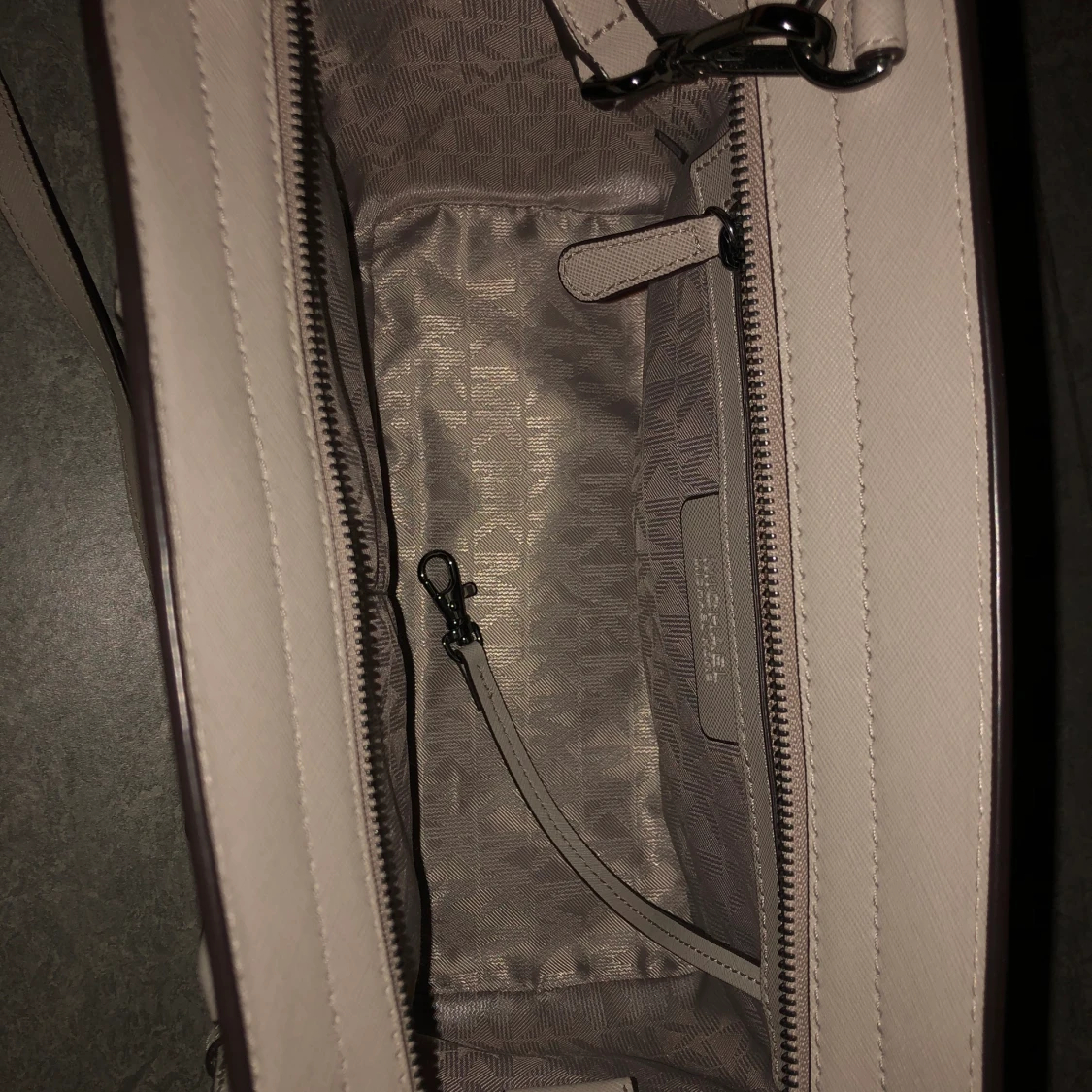 Michael kors väska - 90