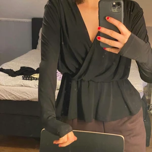 Jättefin fest topp! - Super snygg topp till både fest och vardag❤️ frakt tillkommer!