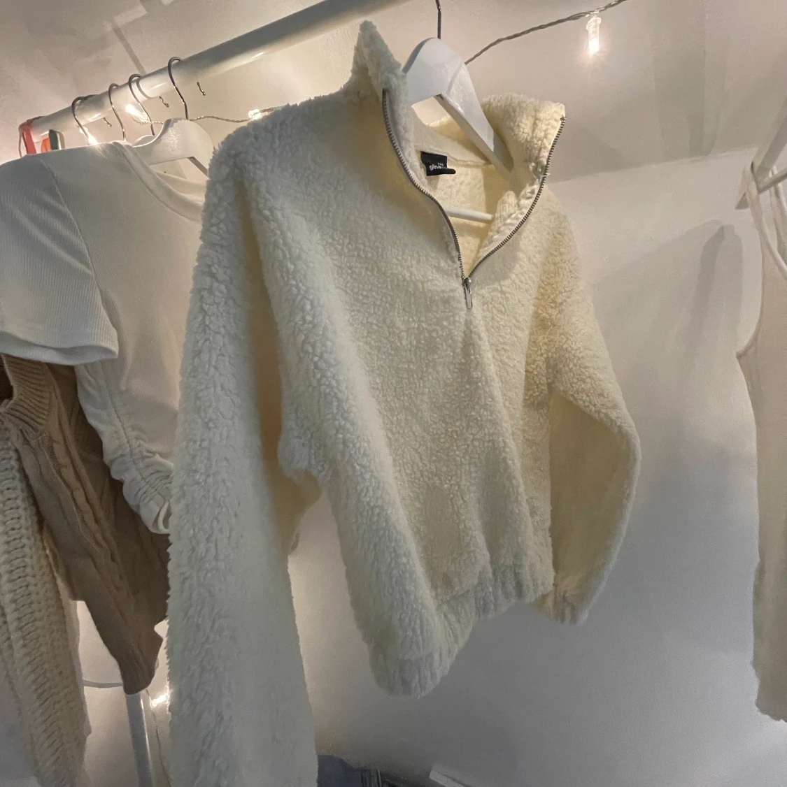 VIT ULL TRÖJA - 90