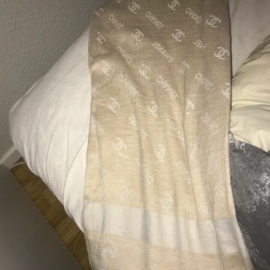 Chanel sjal - Chanel sjal (FAKE)