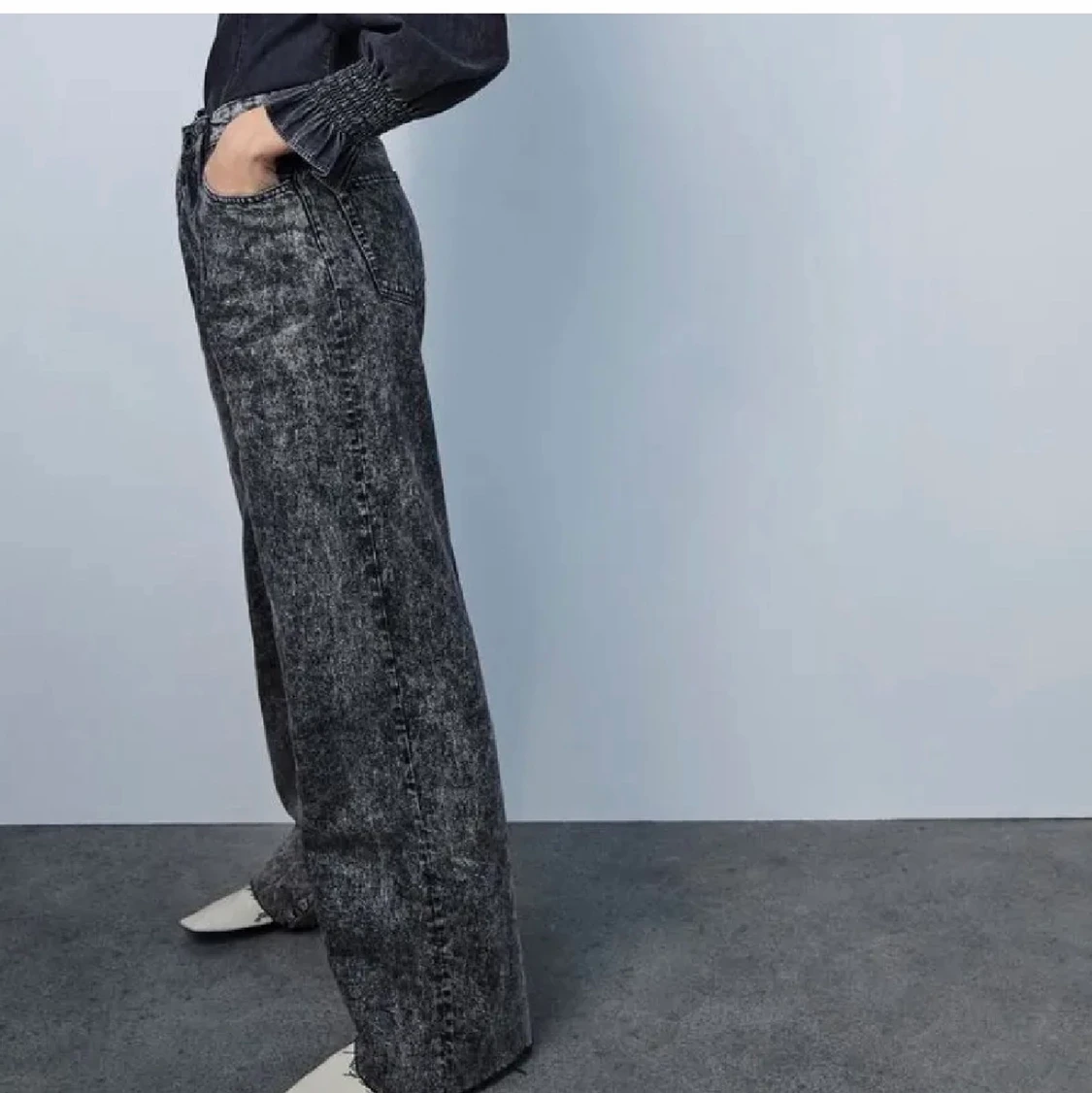 Snygga trendiga gråa jeans - 91