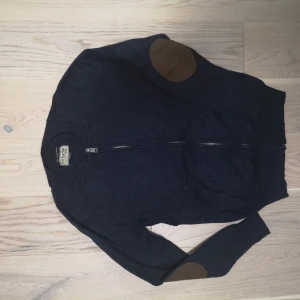 Cardigan Alcott Premium, medium size  - Cardigan blue with zipper, good condition 