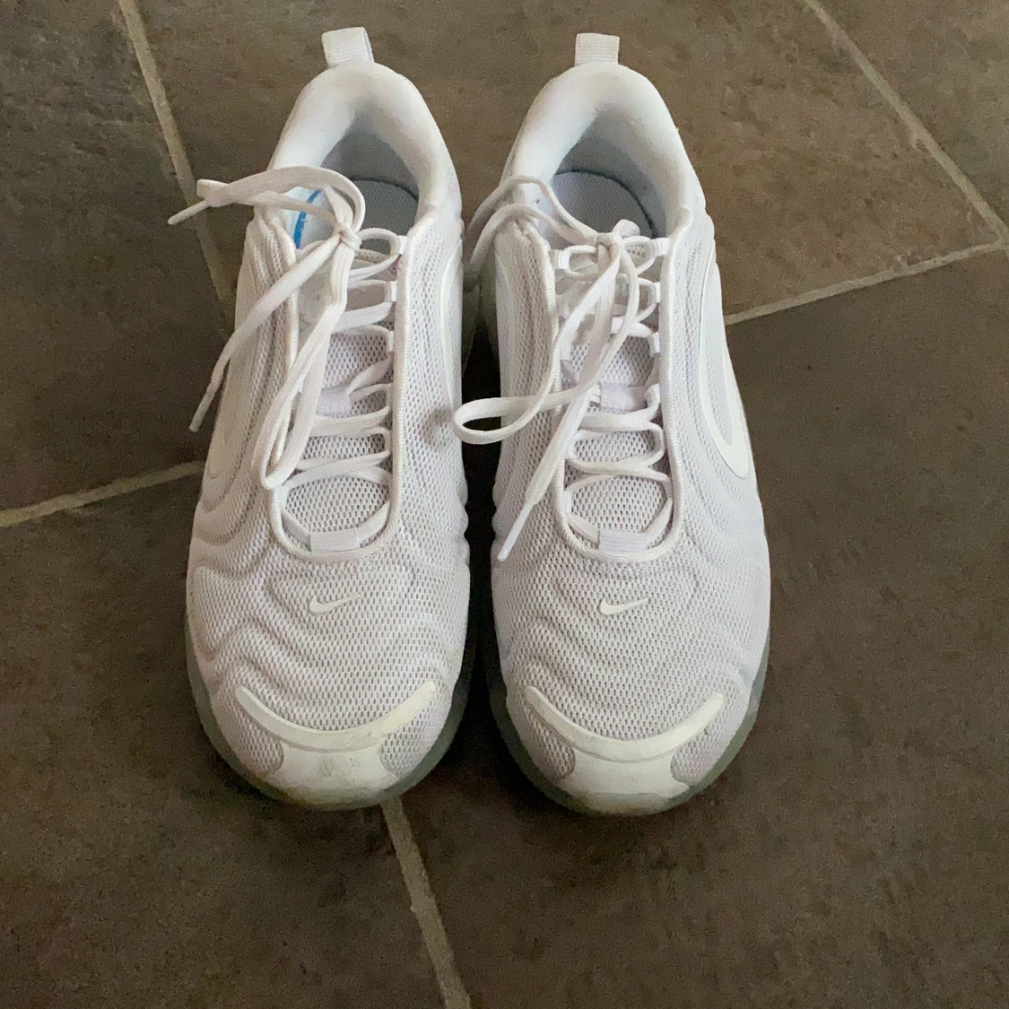 Nike air Max 720 - 90