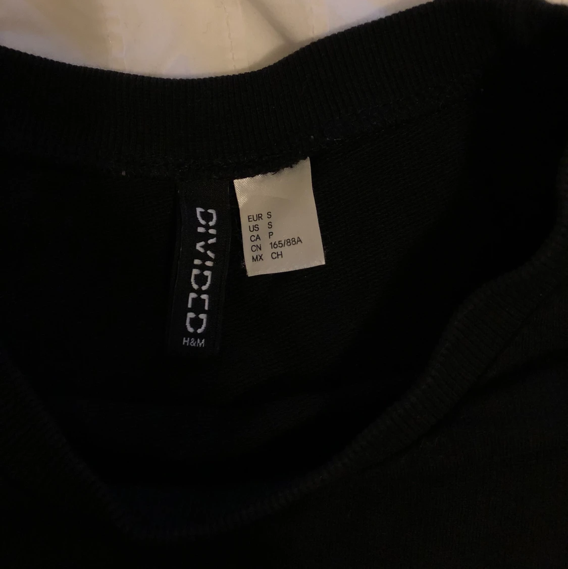 Svart tröja från H&M - 91