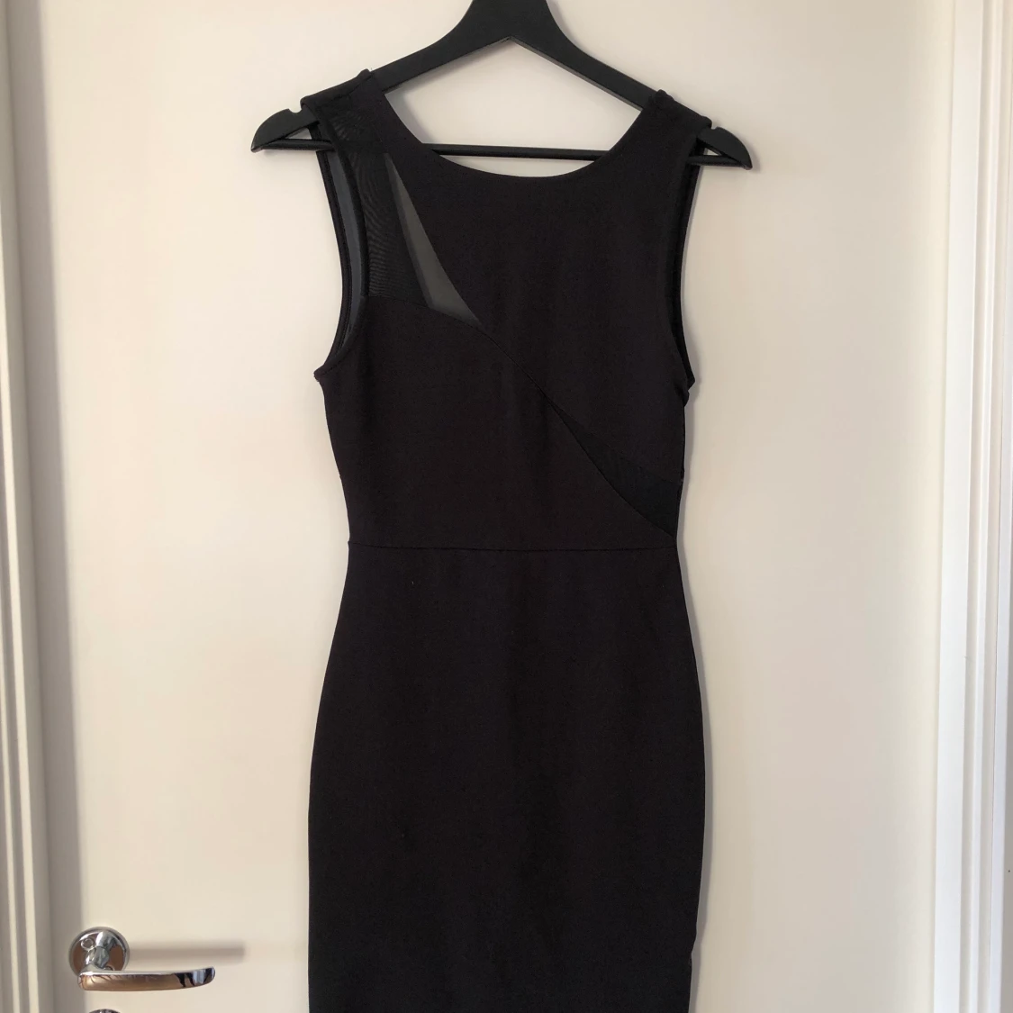 Pull & Bear - svart bodycon klänning 