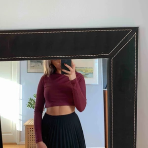  - Helt oanvänd, prislappen kvar (199kr ordinarie) Långärmad basic magtröja, finns i malmö elr 35 kr för frakt