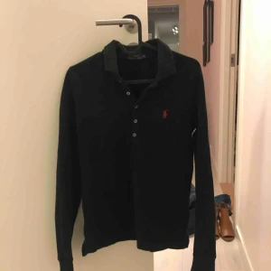 - Tröja från Ralph Lauren i storlek Medium 