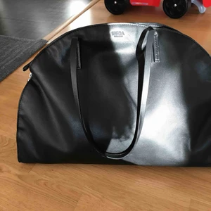  - Väska Wera Stockholm läder. 