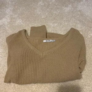 Stickad tröja - En fin och mysig stickad tröja ifrån NAKD