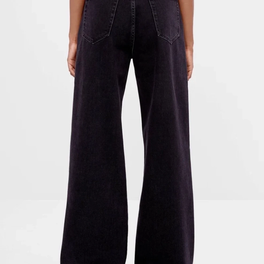 Svarta wide Jeans - 91