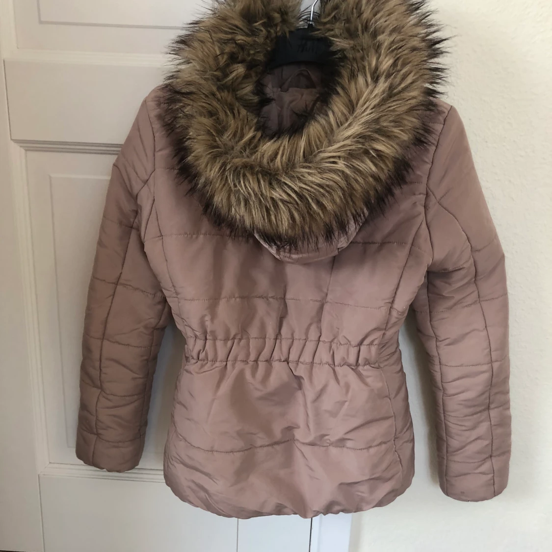 Beige jacka stl 32 - 90