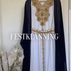 super fin klänning ur marockansk/algerisk inspo. passar xs/s och även m. använd endast vid ett tillfälle. kan fraktas (hela Sverige) eller träffas (Malmö/Lund). 
