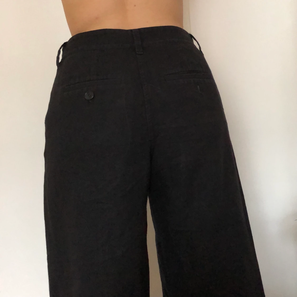 ARKET kostymbyxor i grövre linnetyg - 91