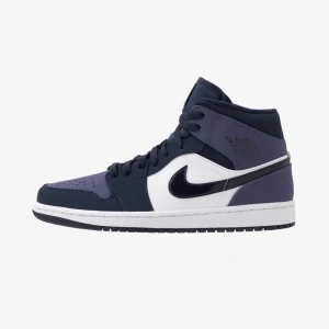 Air Jordan | Sanded purple  - Har dessa, använder de inte så vill sälja de. Inte använt de mycket alls så de är i condition 8/10. Storlek 44.5 HÖGSTA BUD: 800