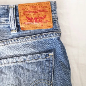  - Säljer nu mina älskade levis shorts då dom är för små ♡
• Använda ett fåtal gånger 
• Tar gärna emot betalningar via Swish
• Kontakta mig för fler bilder 🌸