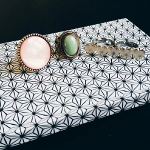  - Alla tre för 35, ganska använda med fortfarande i bra skick. (OBS den stora är lite skadad, se bild)