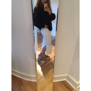  - Aldrig använd tunnstickad kjol